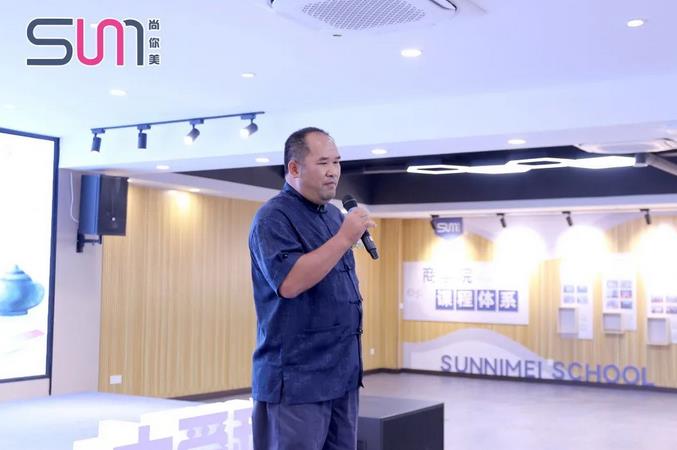 國學大師 強勢賦能劉育彬