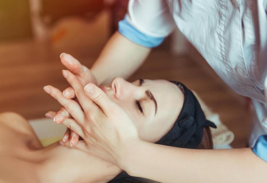 美容院怎么樣才能留住顧客，應(yīng)該怎么做方案是什么