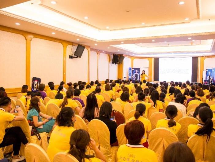 美容院新開業(yè)拓客方案，留客方案應(yīng)該怎么去做